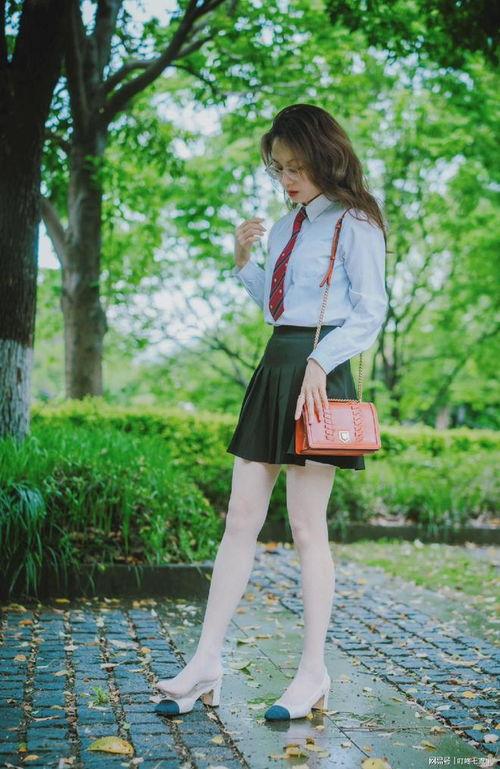 丝袜女生故事,一场关于时尚与情感的奇幻之旅