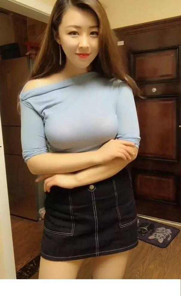 干穿肉色丝袜美女,肉色丝袜美女生动演绎时尚魅力