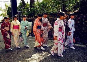 日本 路上穿和服,日本街头和服风情掠影