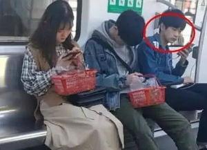 娱乐吃瓜酱地铁偶遇,娱乐吃瓜酱意外邂逅明星