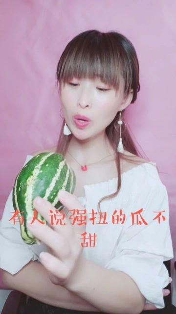 娱乐吃瓜酱小艺,揭秘娱乐圈那些不为人知的幕后故事